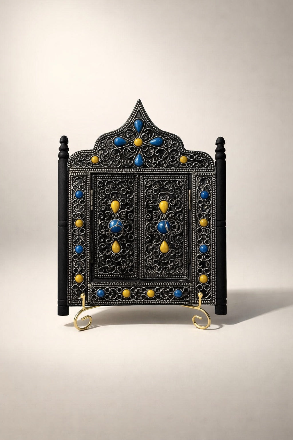 Handmade Decorative Mirror – Artisan Design Spall