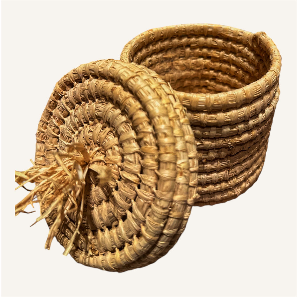 Handwoven Natural Storage Basket with Lid